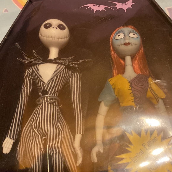 Porcelain limited edition collectors Jack and Sally Nightmare Before Christmas - Picture 4 of 9